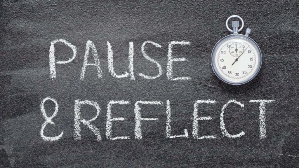 Image representing end-of-year leadership reflection, symbolising clarity, focus and momentum for the year ahead.